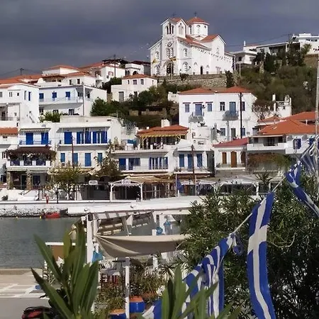 Holiday home Armiriki Sea View Guest @batsi Andros Batsi (Andros)